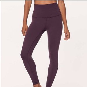 PURPLE Lululemon Wunder Under leggings